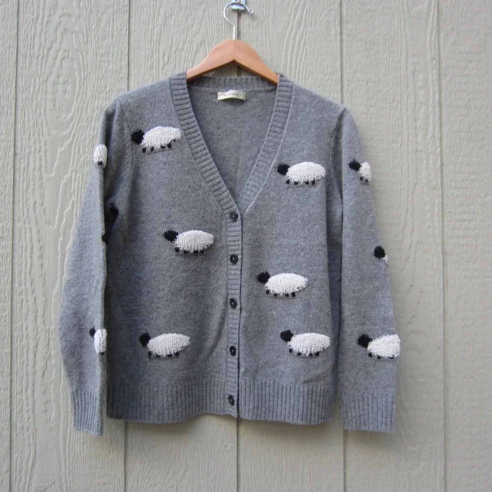 WoolOvers Cardigan Womens M Grey White 3D Sheep Lambswool winter boho whimsical